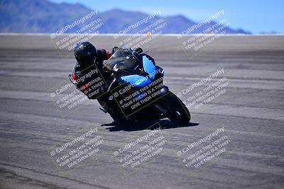 media/Mar-25-2024-Moto Forza (Mon) [[8d4319bd68]]/4-Novice Group/Session 3 (Bowl)/